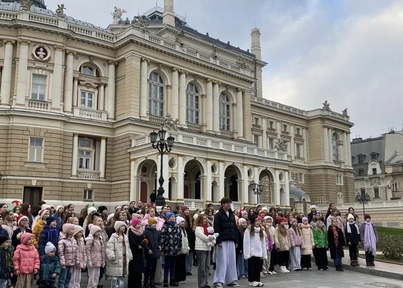 «Щедрик між тривогами»: в Одесі знимають різдвяний кліп