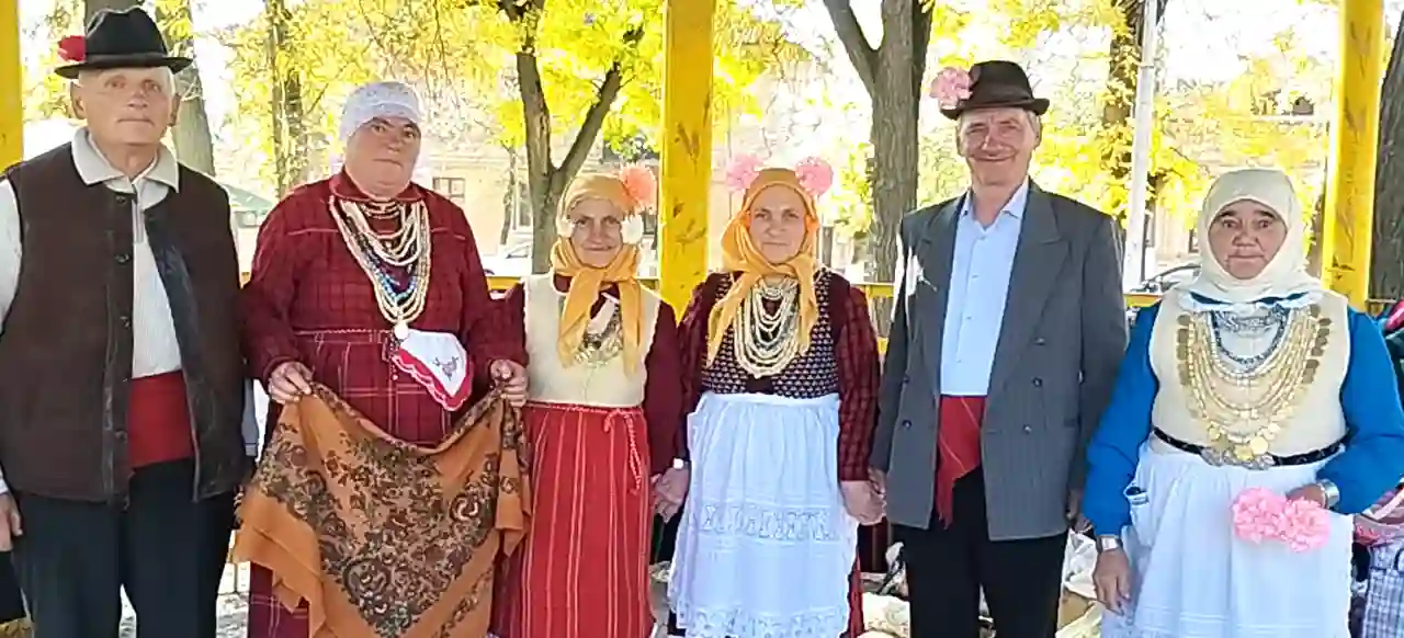 "Седеф" на ярмарку у Рені