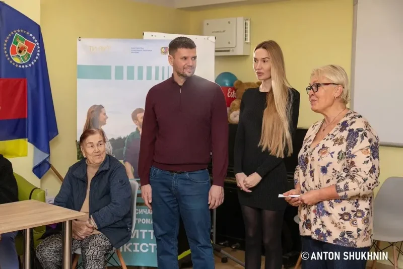 приобретение новых телефонов обеспечил украинский предприниматель и меценат Антон Шухнин