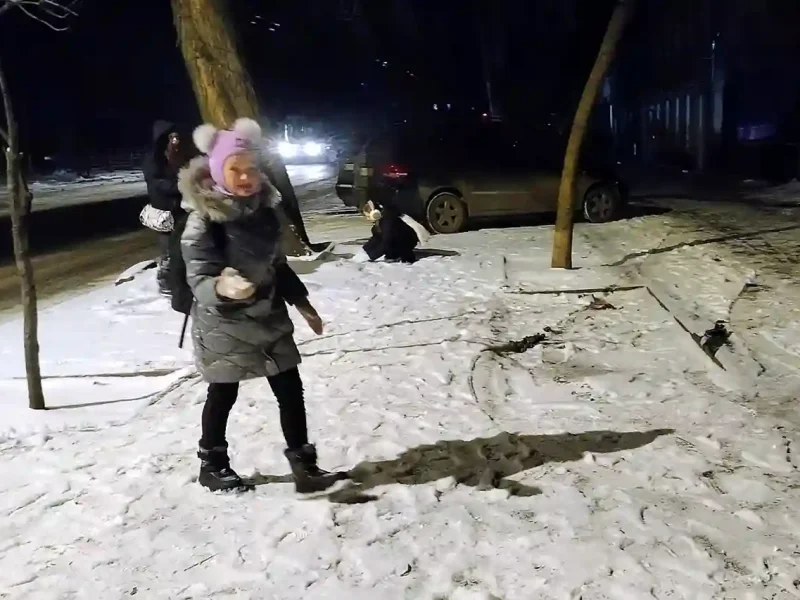 Сніг в Одесі: ковзко, холодно, красиво (фоторепортаж)