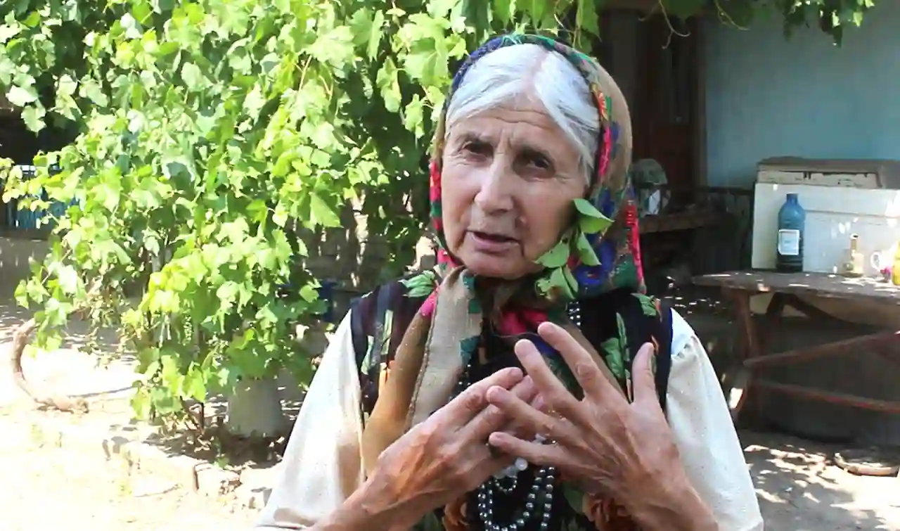 Болгарка Тетяна Дімітрова – завжди у хустці