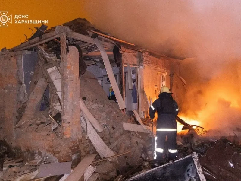 В ніч на 26 лютого РФ нанесла масовані удари ракетами та дронами по Києву, Харкову та іншим регіонам, є руйнування та постраждалі