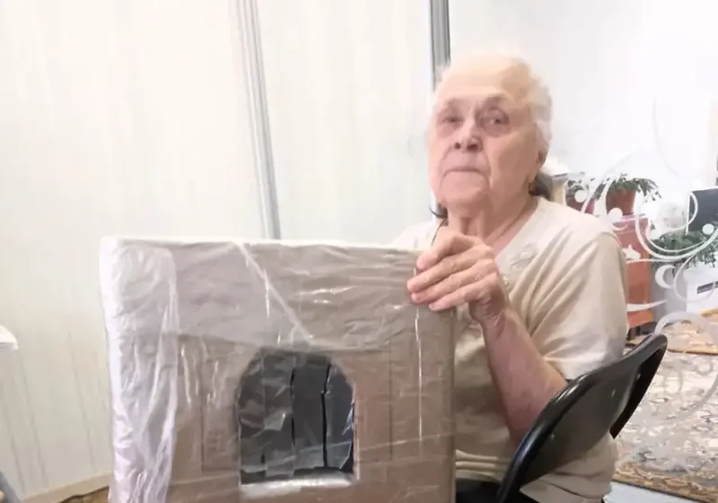 Будиночок для котів к ратонної коробки