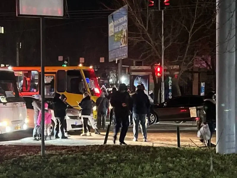 на Таирова перекрыли дорогу