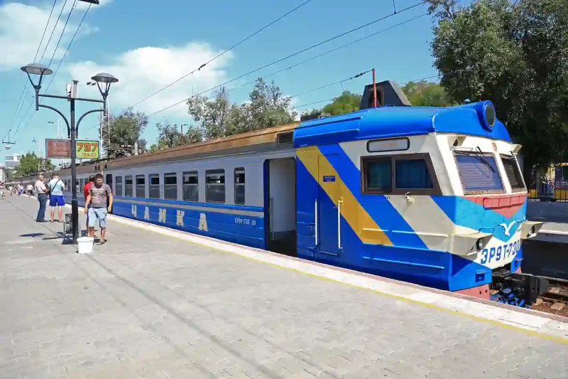 Електричка на одеському вокзалі