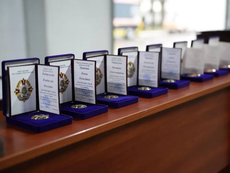 В Одесі відзначили нагородами рятувальникі