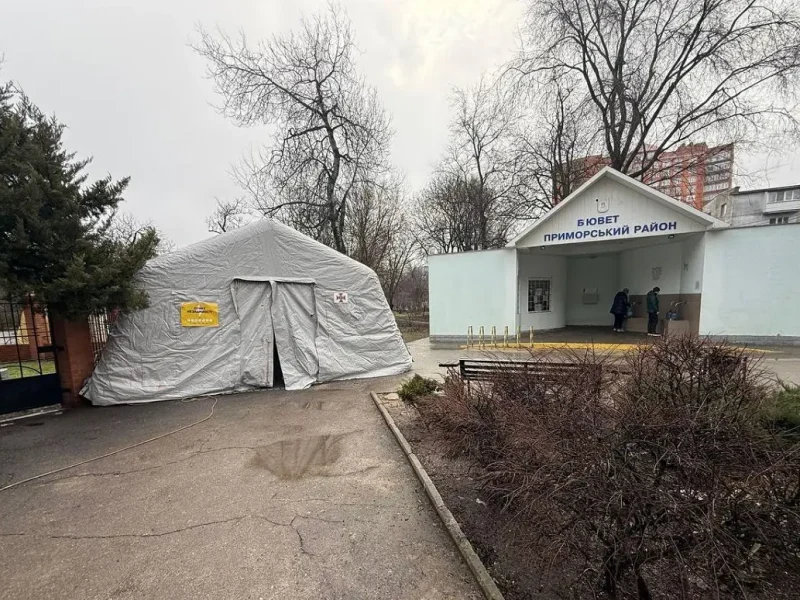 В Одесі розгорнули додаткові «Пункти незламності»: де можна зігрітися та зарядити гаджети (фото)