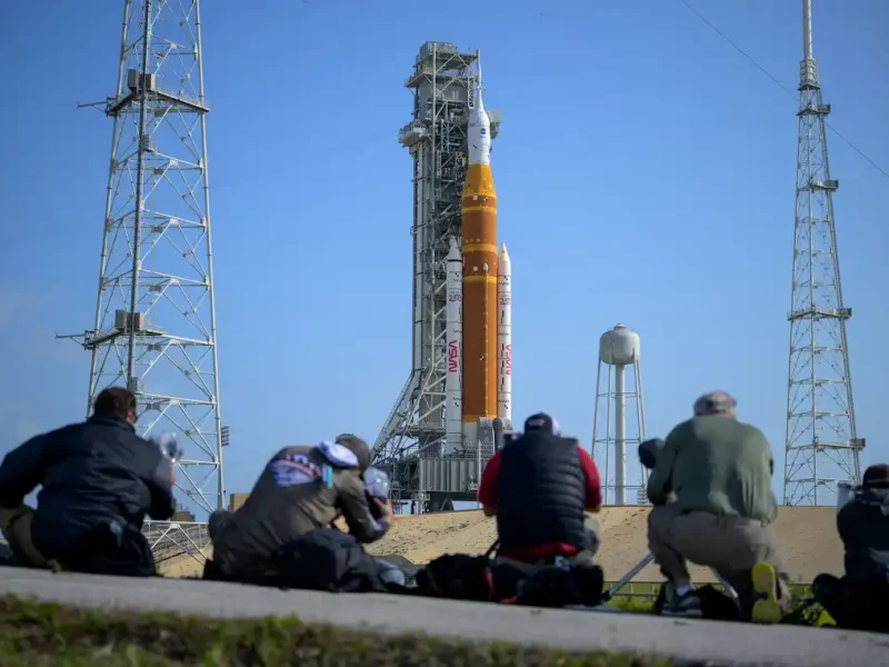 Місія Artemis II відправить екіпаж на місячну орбіту