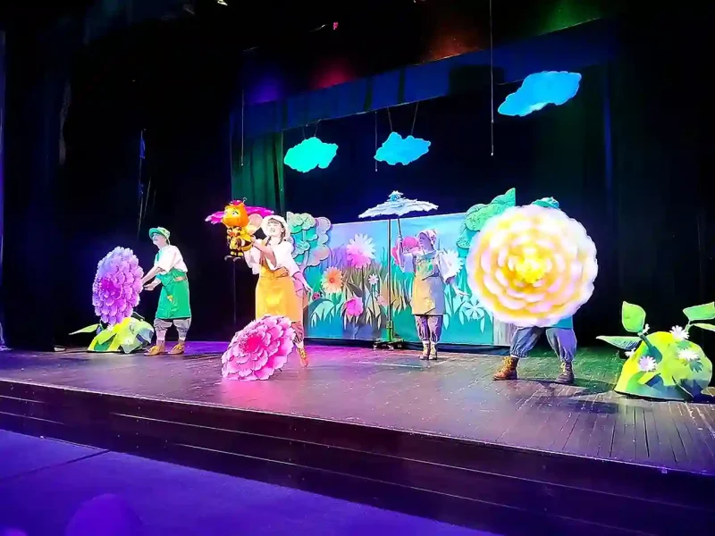 Бджілка Майя в Одеському кукольному