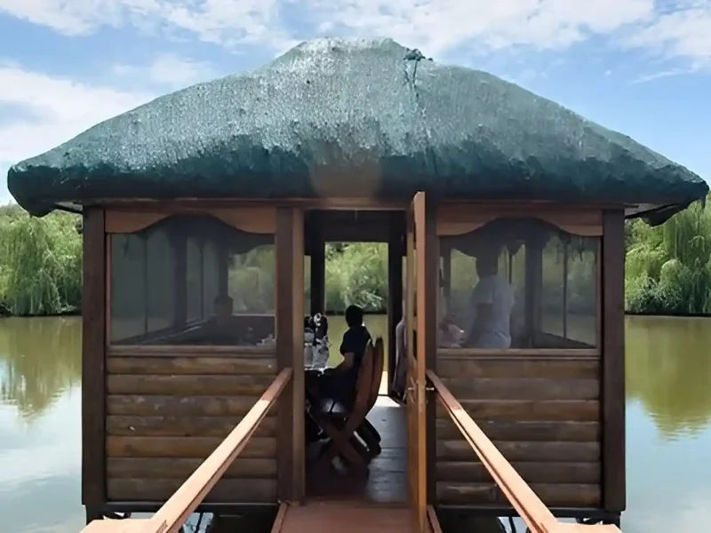 Будинок на озері у Куяльницькій громаді