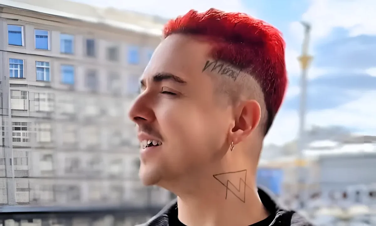 Melovin, співак з Одеси, автор книги «Я не хотів це писати»