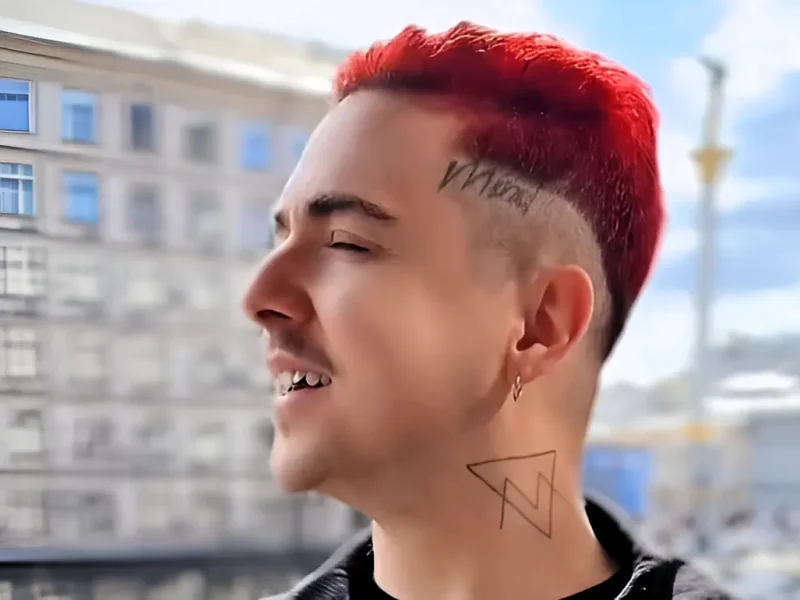 Melovin, співак з Одеси, автор книги «Я не хотів це писати»