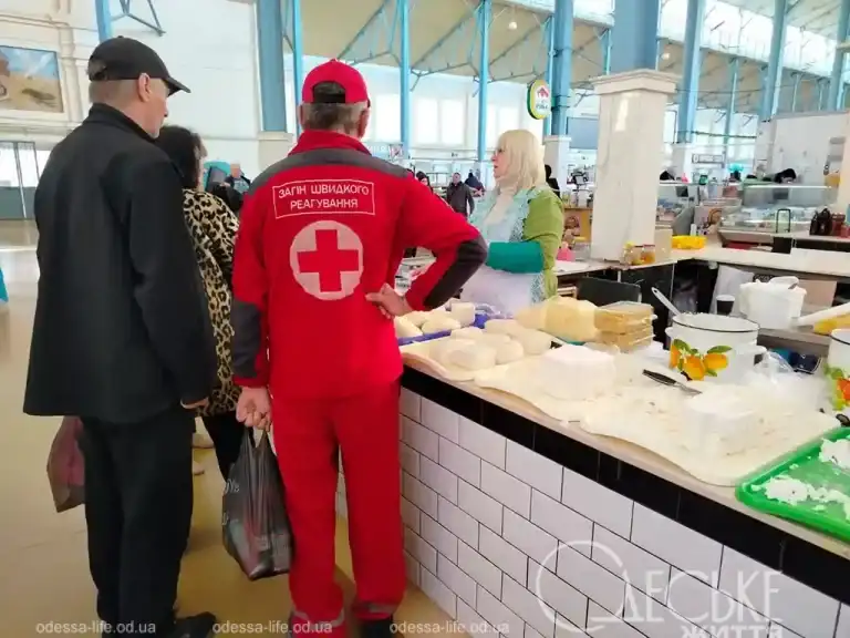 Скільки коштують овочі, фрукти, м’ясо та яйця на Новому базарі в Одесі навесні — актуальні ціни та огляд ринку