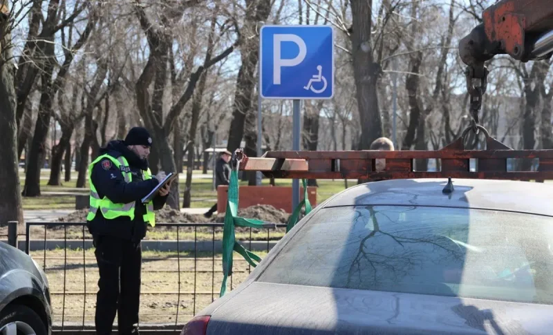Одесские патрульные усилили контроль за правилами парковки