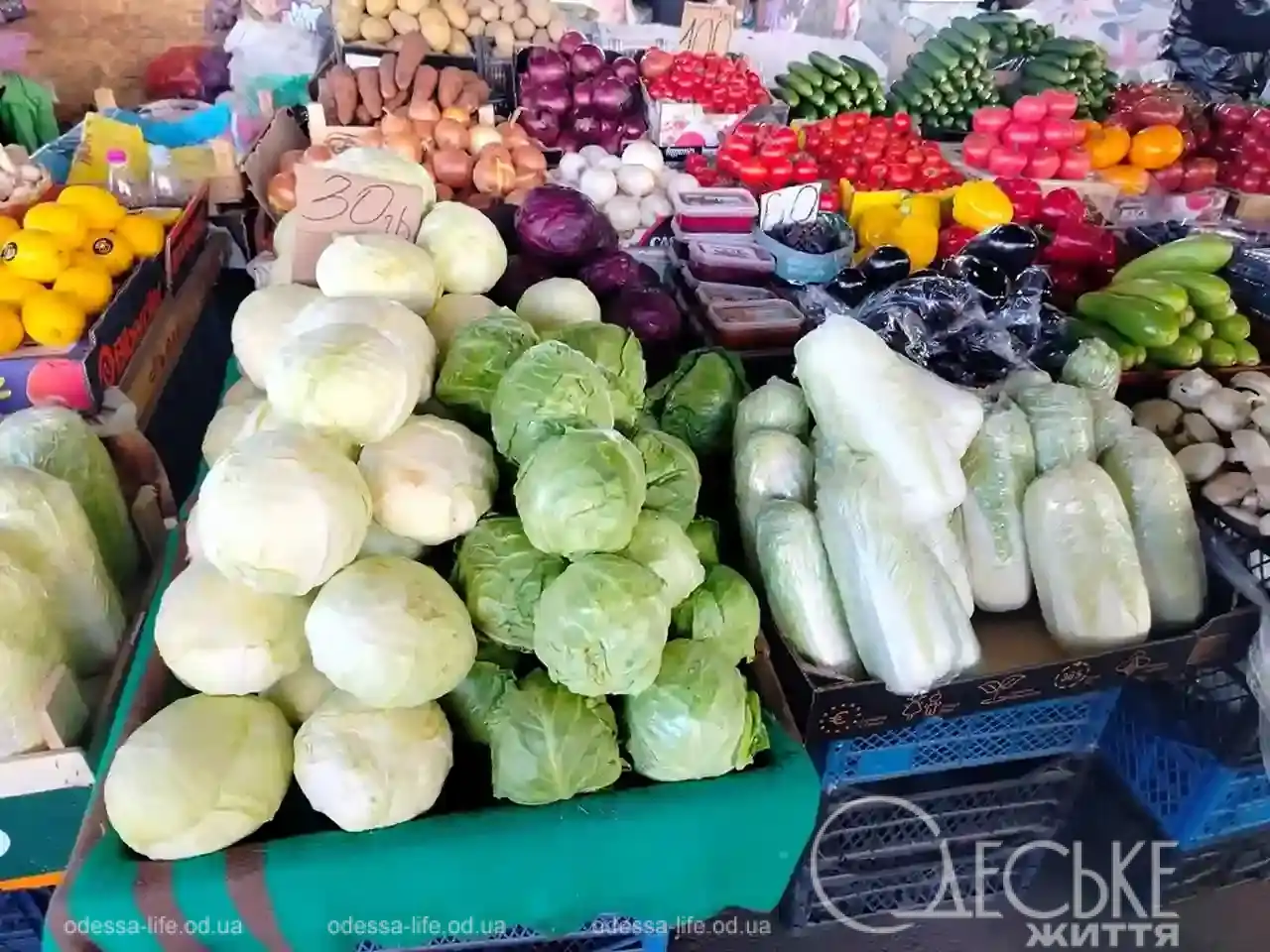 Привоз наприкінці березня