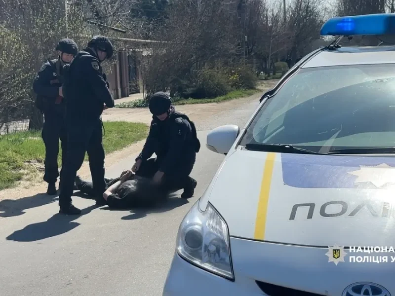 В Одессе полиция задержала военного за стрельбу и взрыв гранаты