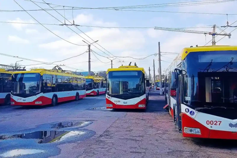 троллейбусы