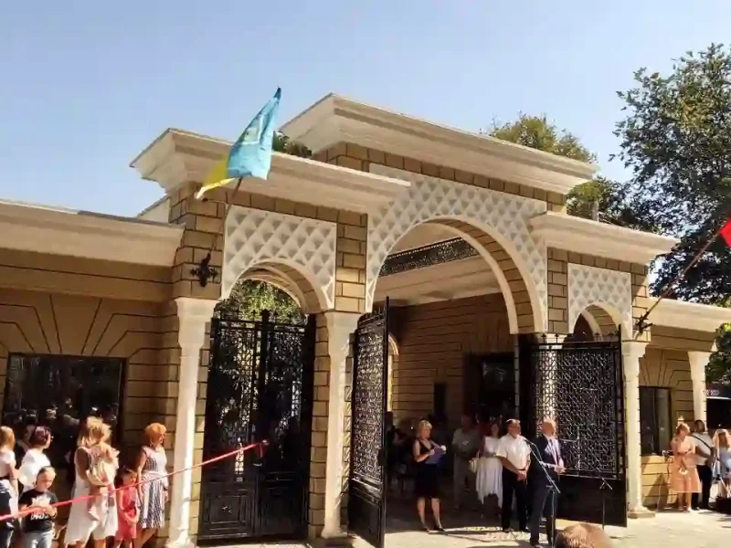 Відкриття відреставрованого головного входу зоопарку