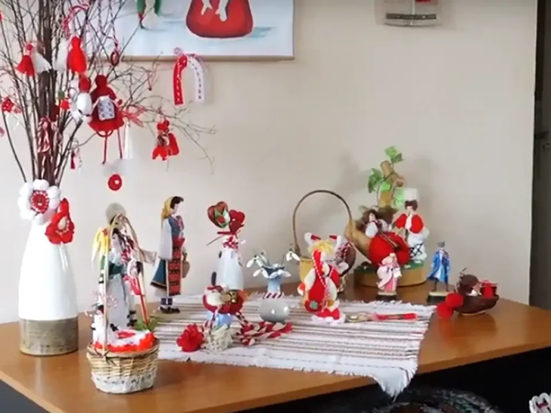 Виставка мартениць