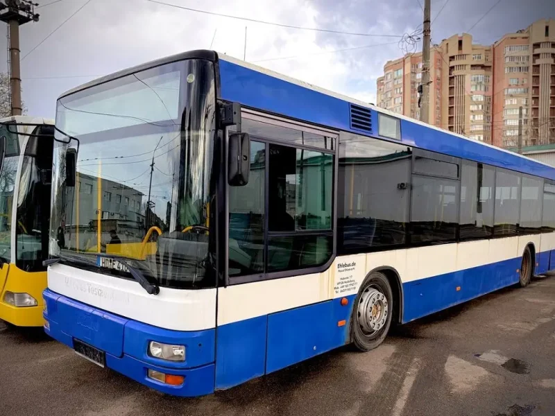 Одеса отримала ще один автобус на випадок енергокризи