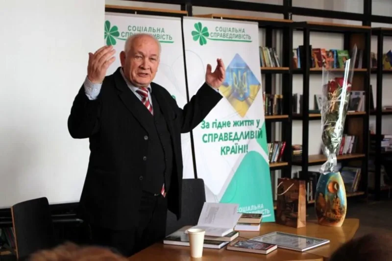 Письменник Богдан Сушинський