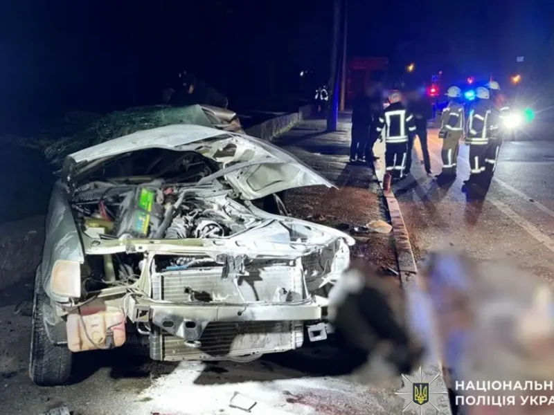 Ночное ДТП в Хаджибейском районе Одессы: столкнулись Ford и Mitsubishi, 12 апреля 2026