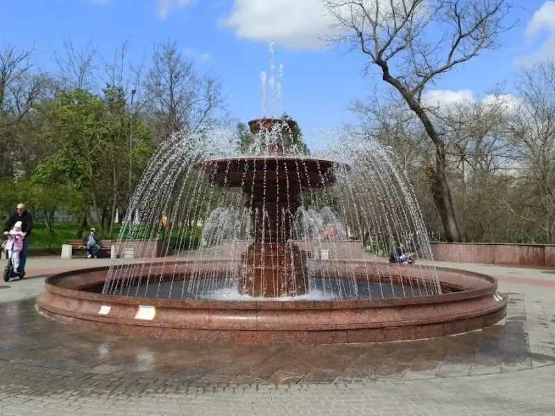 фонтан в парке Шевченко