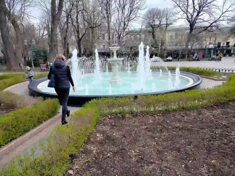 Фонтан у міськсаду