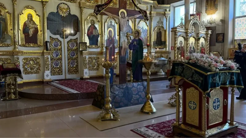 храм