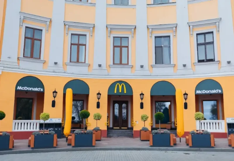 McDonald's на Приморском бульваре