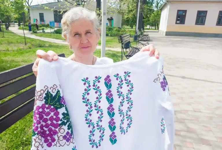 Молдавська вишиванка