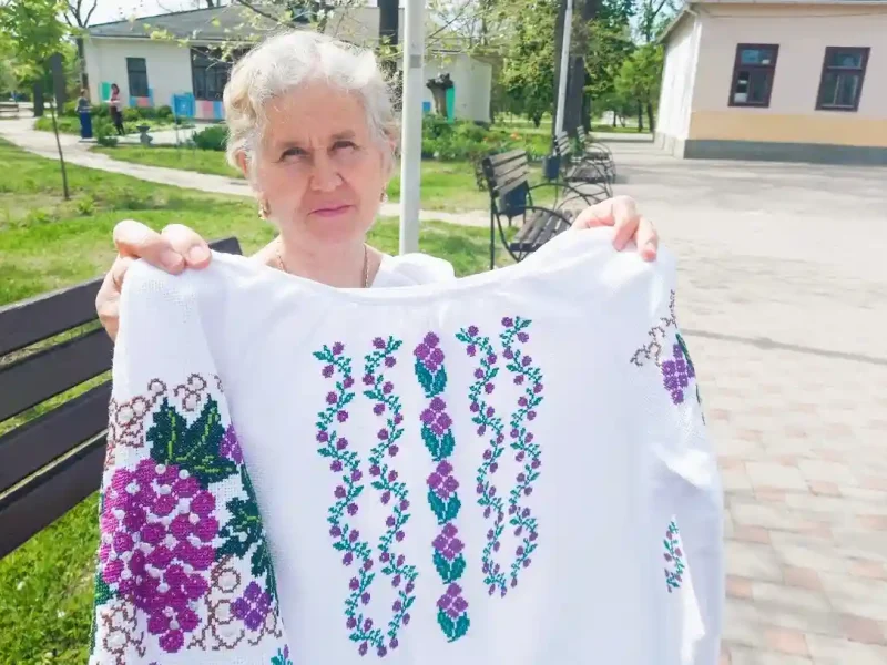 Молдавська вишиванка