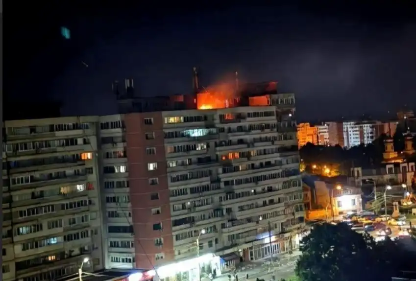російський дрон влетів у багатоповерхівку в Румунії