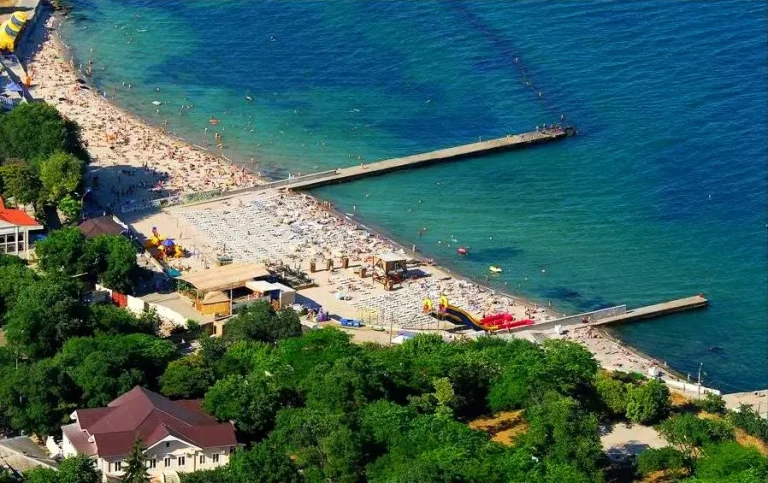 пляж Дельфін