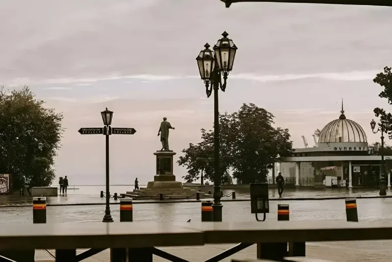 Приморський бульвар та Дюк