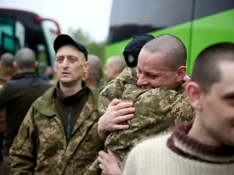 військовополонені