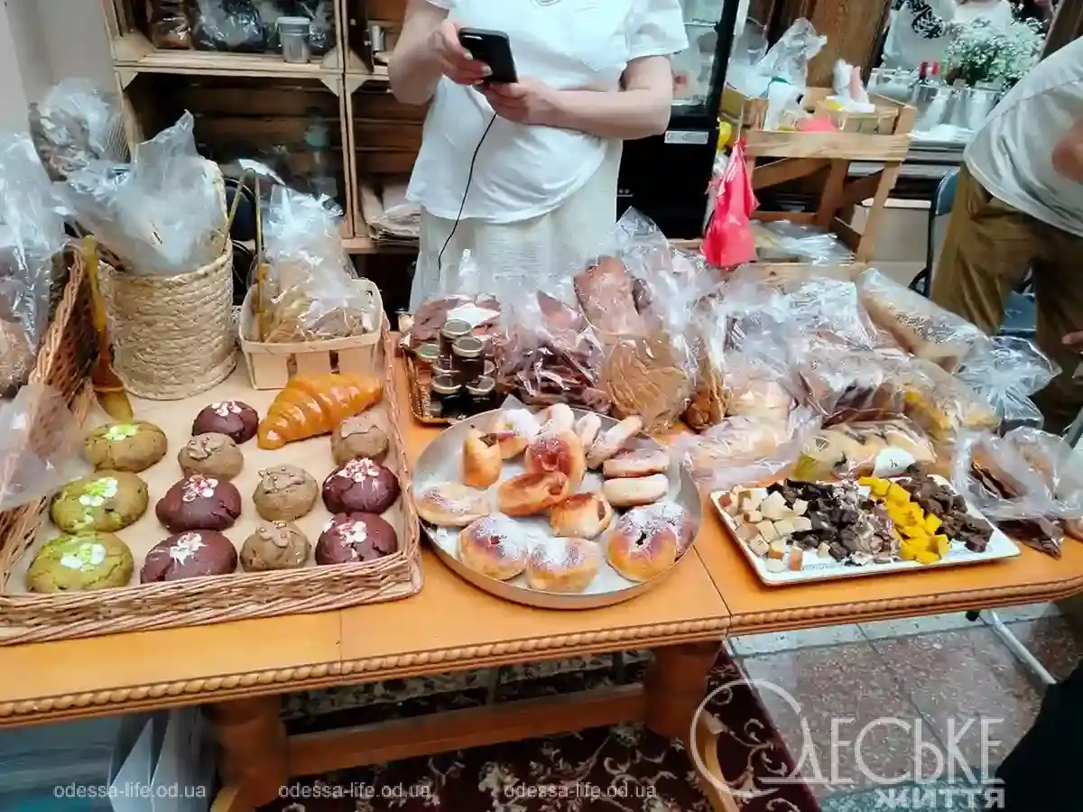 Happy Summer Fest у Пасажі