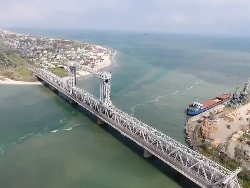 мост в Затоке