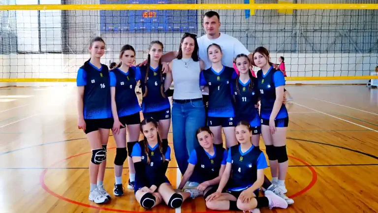Тренерське подружжя Наталя і Павло зі старшою групою