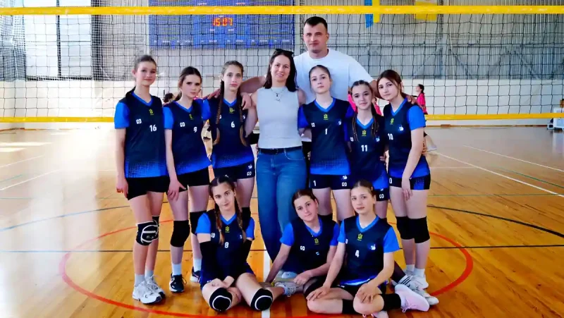 Тренерське подружжя Наталя і Павло зі старшою групою