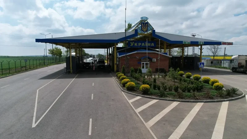 На границе с Молдовой открыли сервисную зону и обновили четыре пункта пропуска