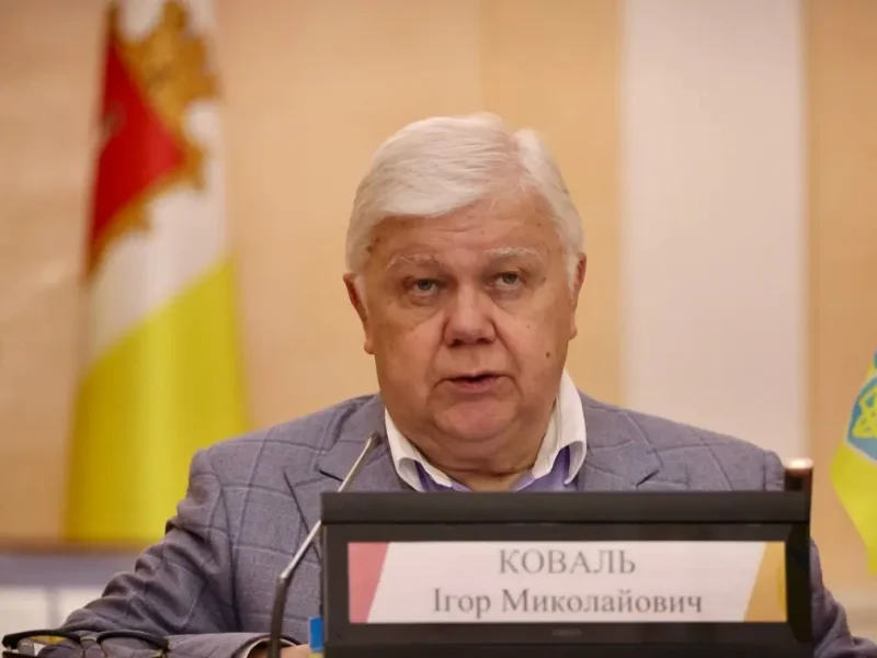 В.о. мера Одеси Ігор Коваль під час засідання виконавчого комітету