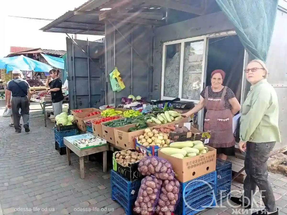 Торговля овочами в Арцизі