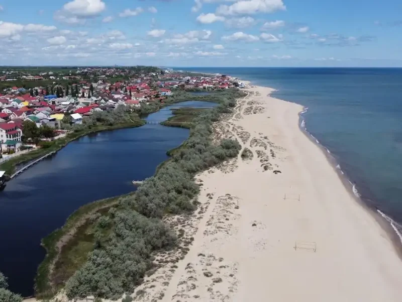 Каролино-Бугаз