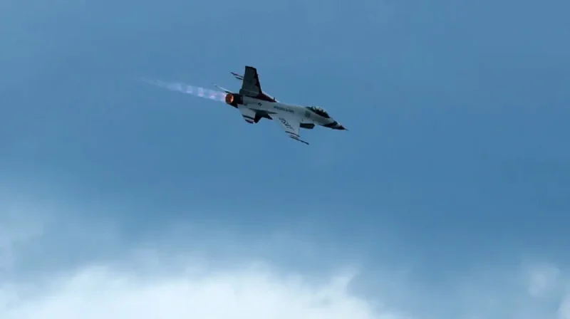 Румунський F-16 збив невідомий дрон