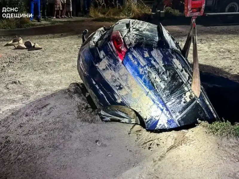на Болбочана авто ушло под воду