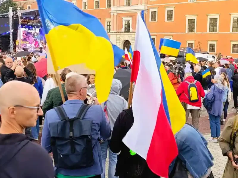 «Независимость. Наша общая»: как Варшава отметила День Независимости Украины