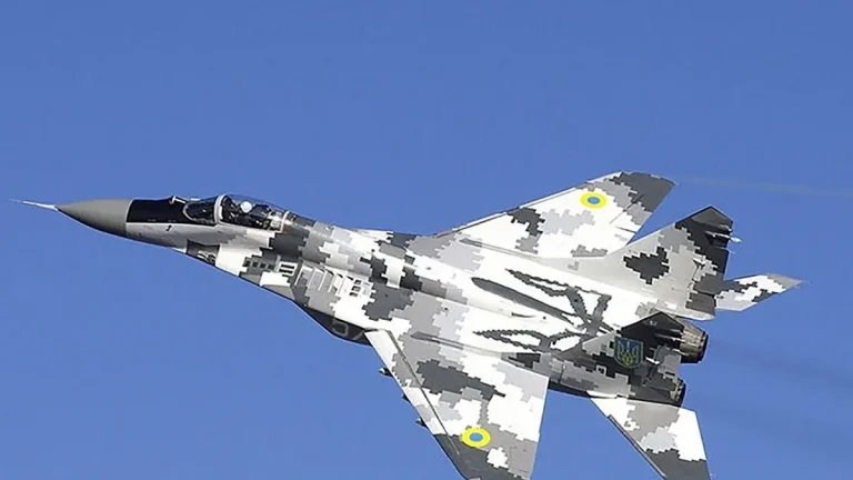 Украинский военный истребитель