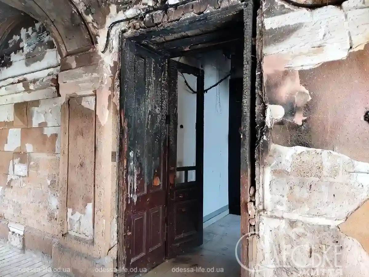 Пошкоджений будинок на Європейській