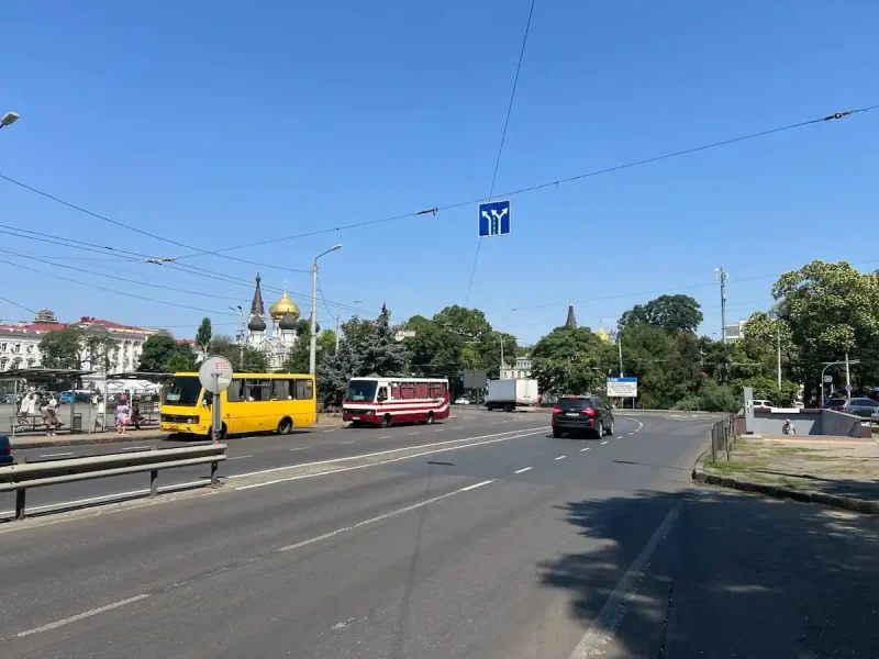 на Середньофонтанській змінили схему руху
